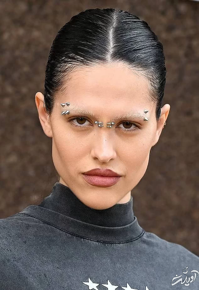 مد جدید ابرو سفید یا بدون ابرو چیست؟